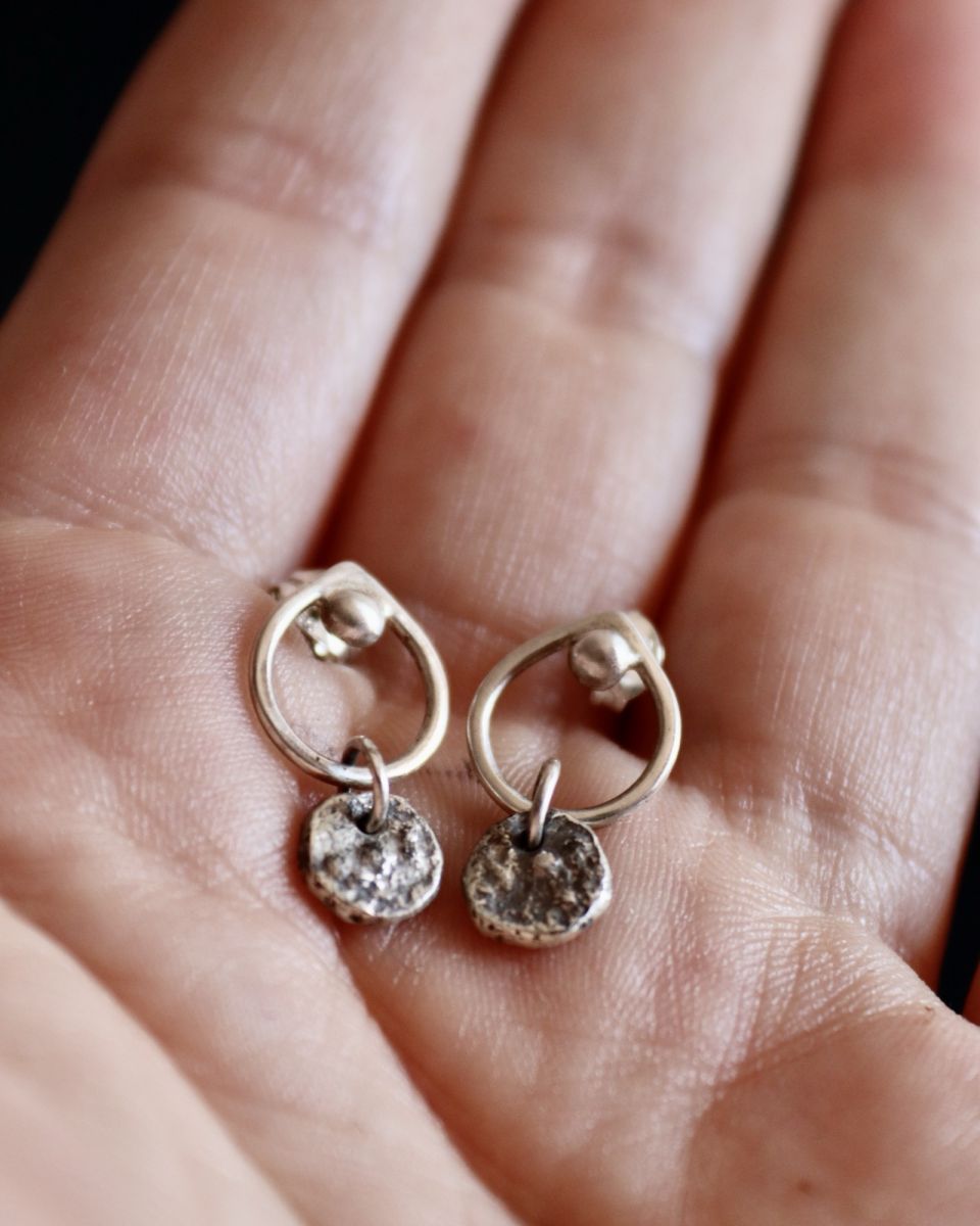Boucles Tygout, boucles d’oreilles en argent fait main par Maryjou — vue 5