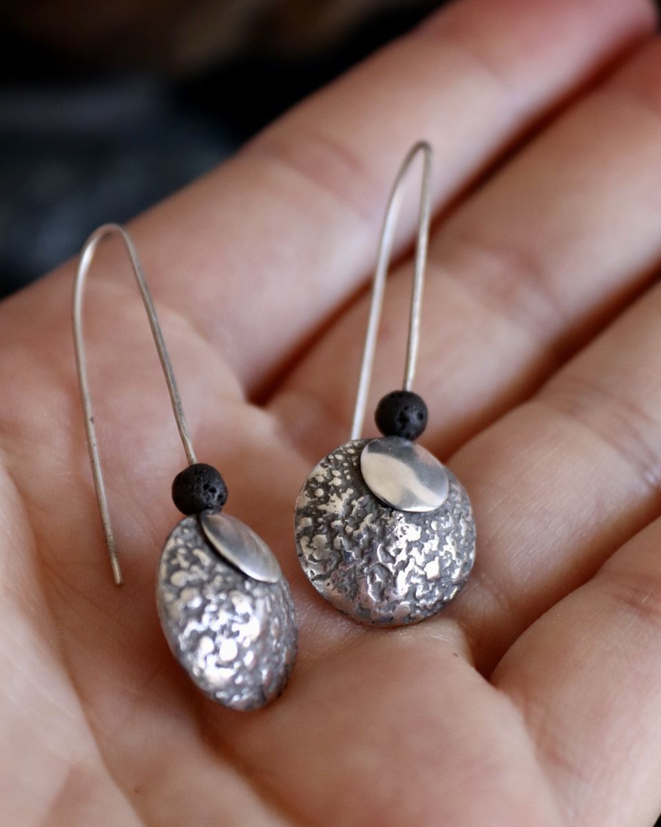 Boucles Tellura, boucles d’oreilles en argent fait main par Maryjou — vue 6