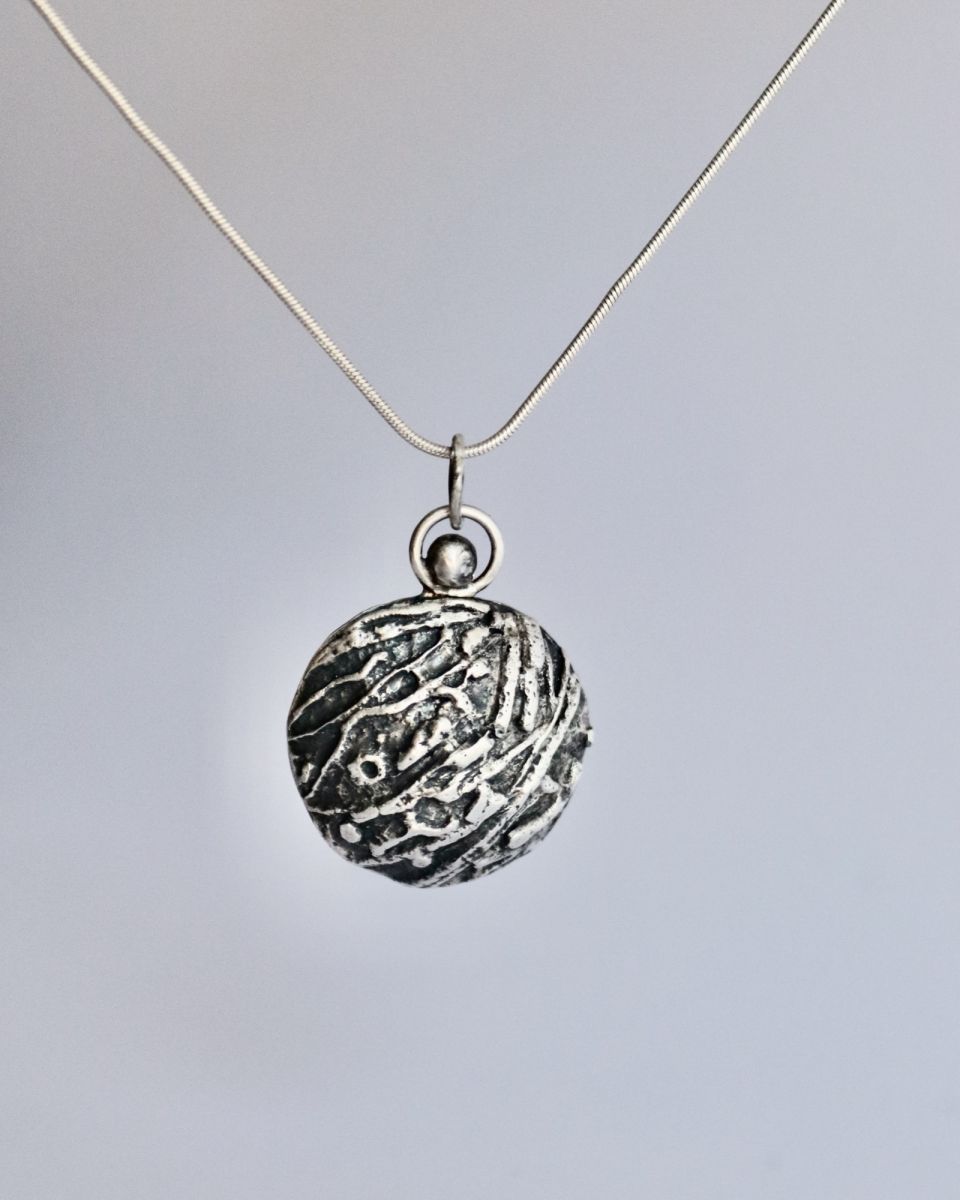 Pendentif Noy, pendentif en argent fait main par Maryjou