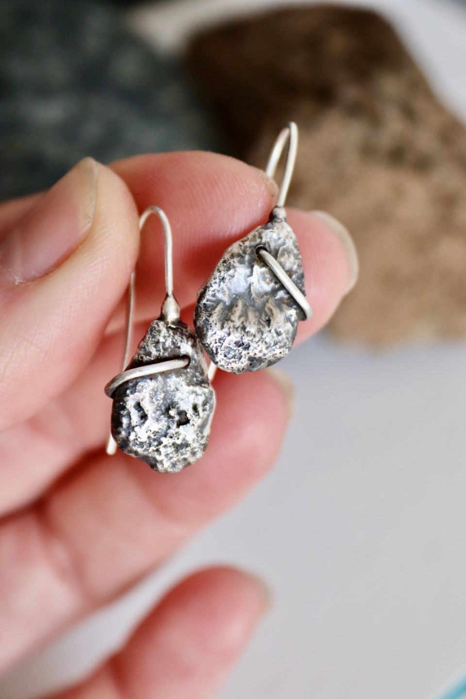 Boucles Roc, boucles d’oreilles en argent fait main par Maryjou — vue 2