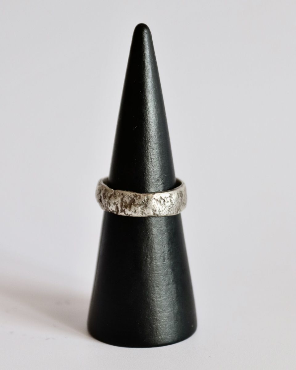 Bague l'Yrrégulière, bague en argent fait main par Maryjou — vue 9