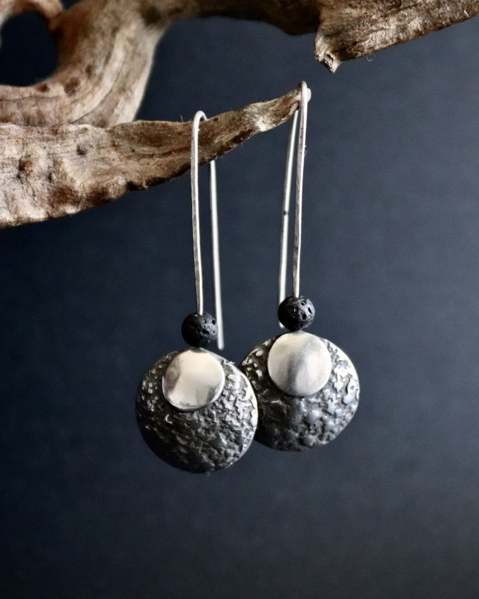 Boucles Tellura, boucles d’oreilles en argent fait main par Maryjou — vue 2