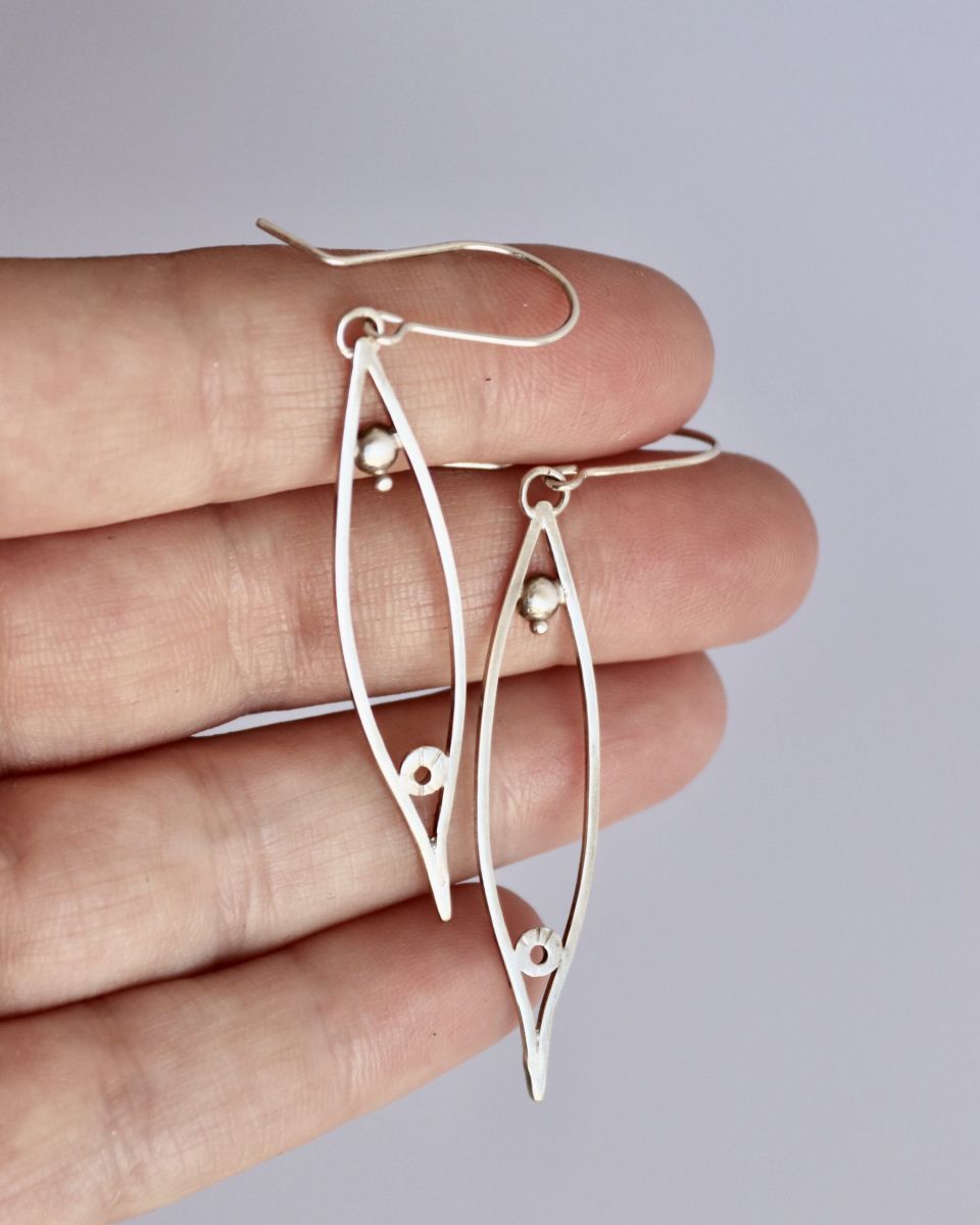 Boucles Elyan, boucles d’oreilles en argent fait main par Maryjou — vue 4