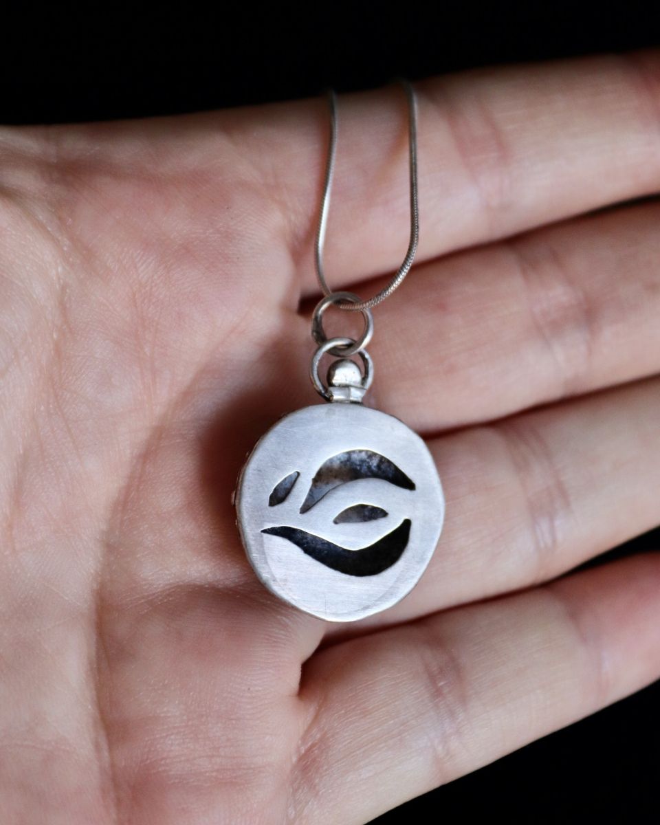 Pendentif Noy, pendentif en argent fait main par Maryjou — vue 5