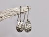 Boucles zébrées, boucles d’oreilles en argent fait main par Maryjou — vue 3
