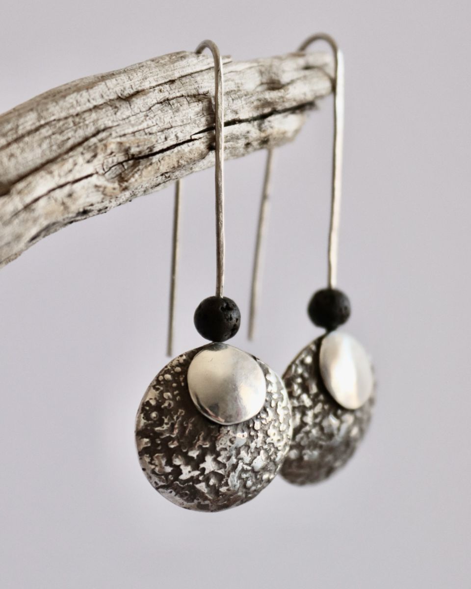 Boucles Tellura, boucles d’oreilles en argent fait main par Maryjou — vue 5