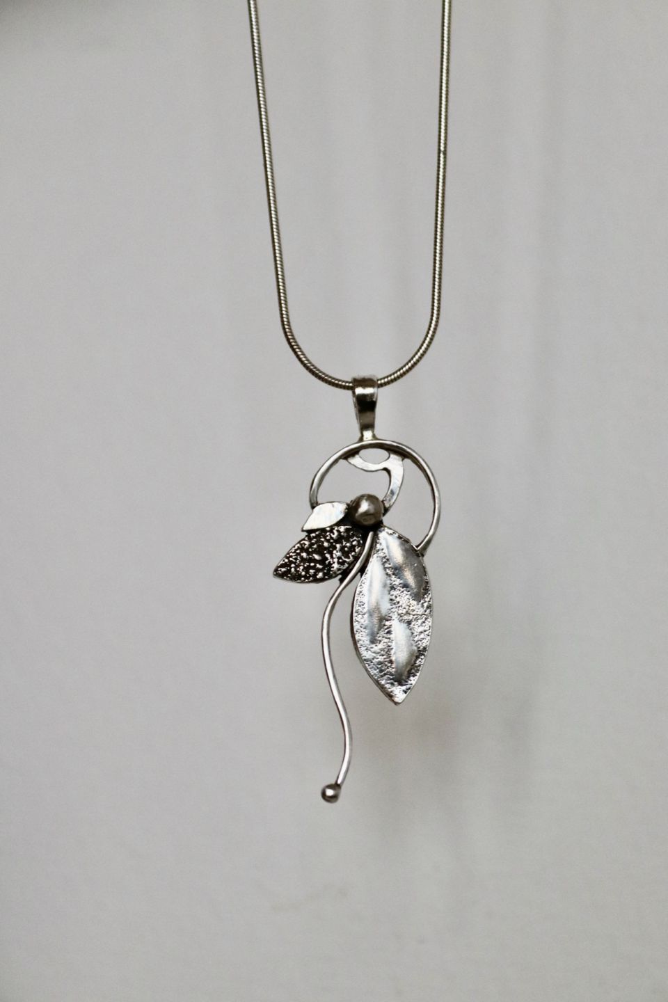Pendentif feuillée, pendentif en argent fait main par Maryjou — vue 2