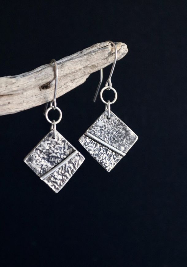 Boucles carrées, boucles d’oreilles en argent fait main par Maryjou