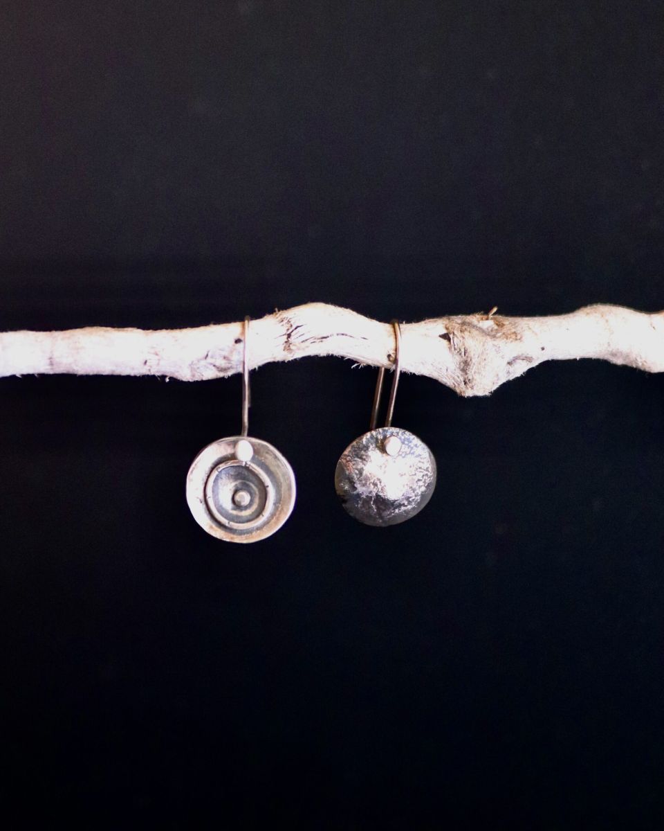 Boucles reversibles Ondes, boucles réversibles en argent fait main par Maryjou — vue 2