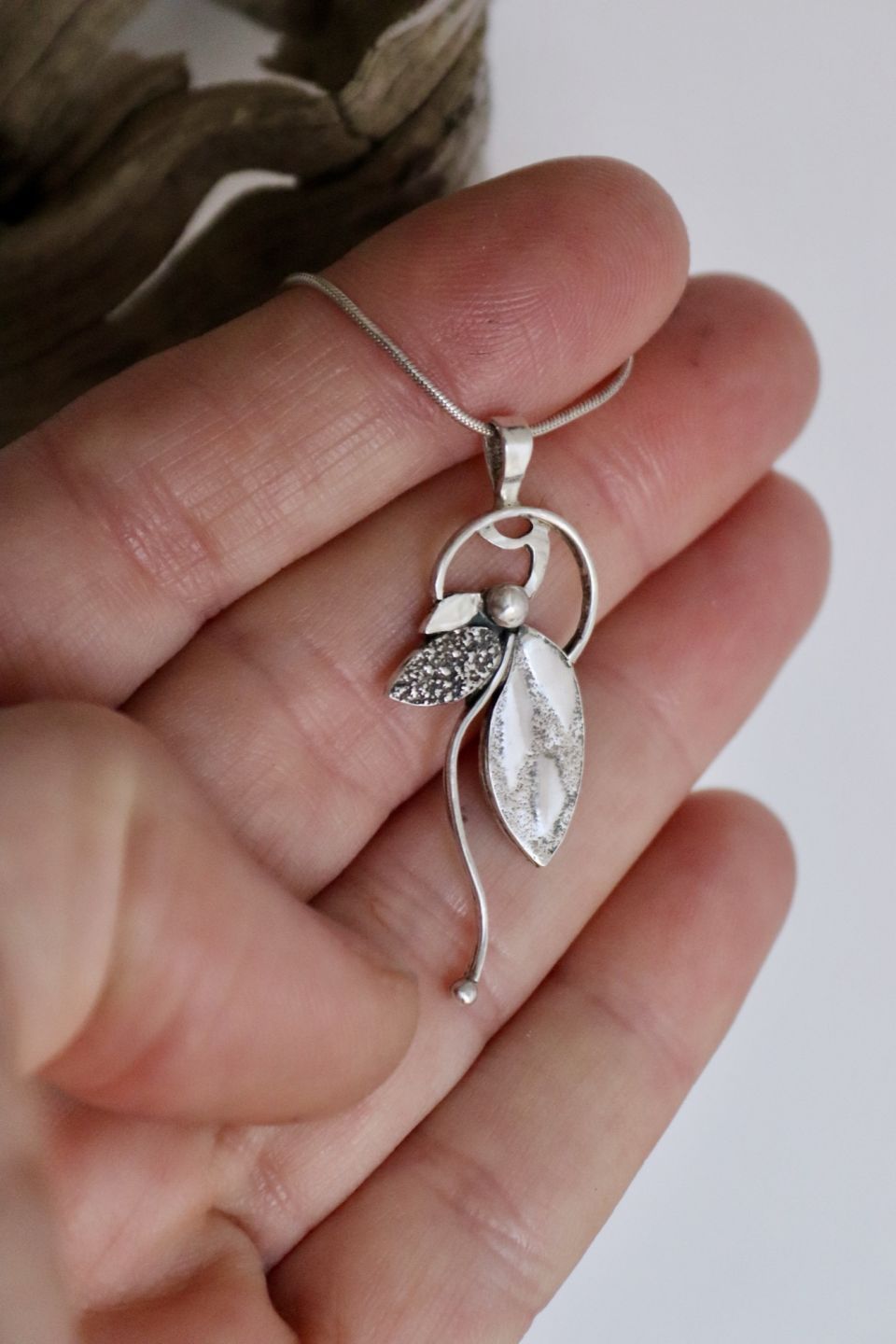 Pendentif feuillée, pendentif en argent fait main par Maryjou — vue 3