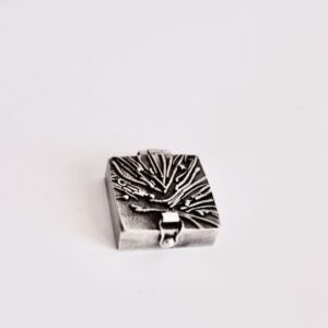 Boîte Carrée, objet en argent fait main par Maryjou