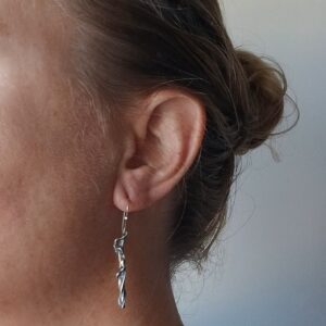 Boucles Lelyane, boucles d’oreilles en argent fait main par Maryjou