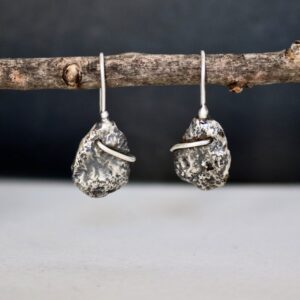 Boucles Roc, boucles d’oreilles en argent fait main par Maryjou