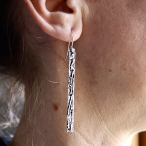 Boucles verticales, boucles d’oreilles en argent fait main par Maryjou