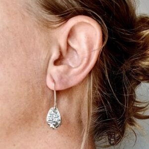 Boucles zébrées, boucles d’oreilles en argent fait main par Maryjou