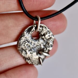 Pendentif Roc, pendentif en argent fait main par Maryjou
