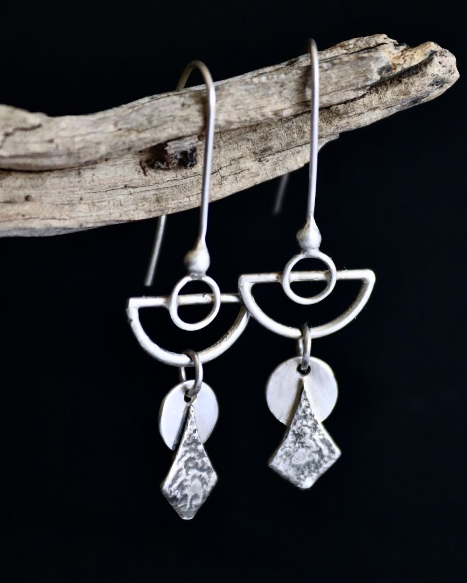 Boucles Naya 2 Boucles Naya, boucles d’oreilles en argent fait main par Maryjou — vue 3