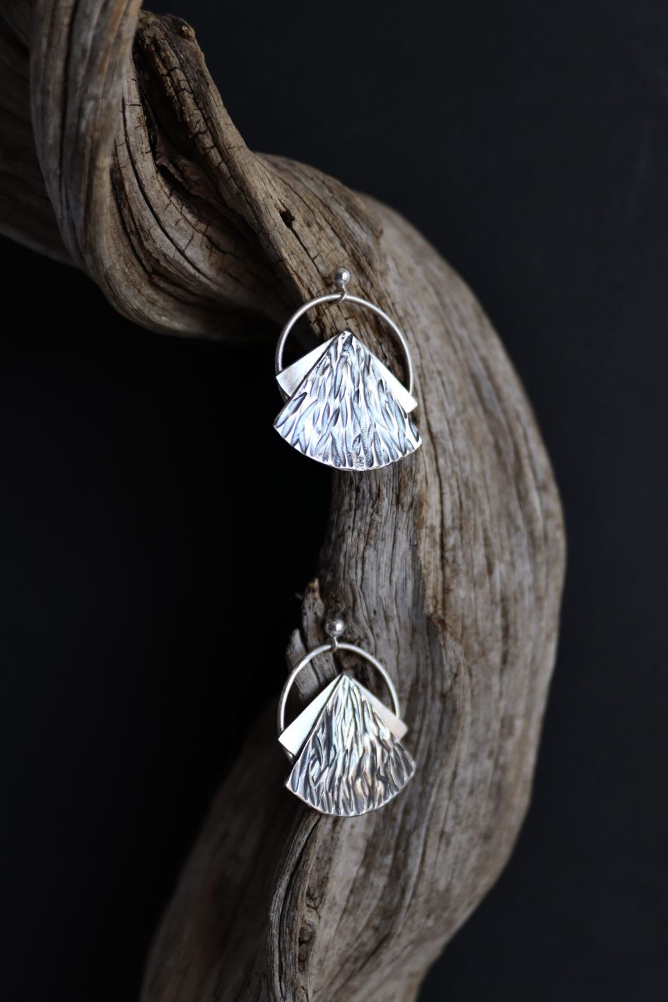 Boucles hybrides éventail 1 Boucles hybrides éventail, boucles d’oreilles en argent fait main par Maryjou