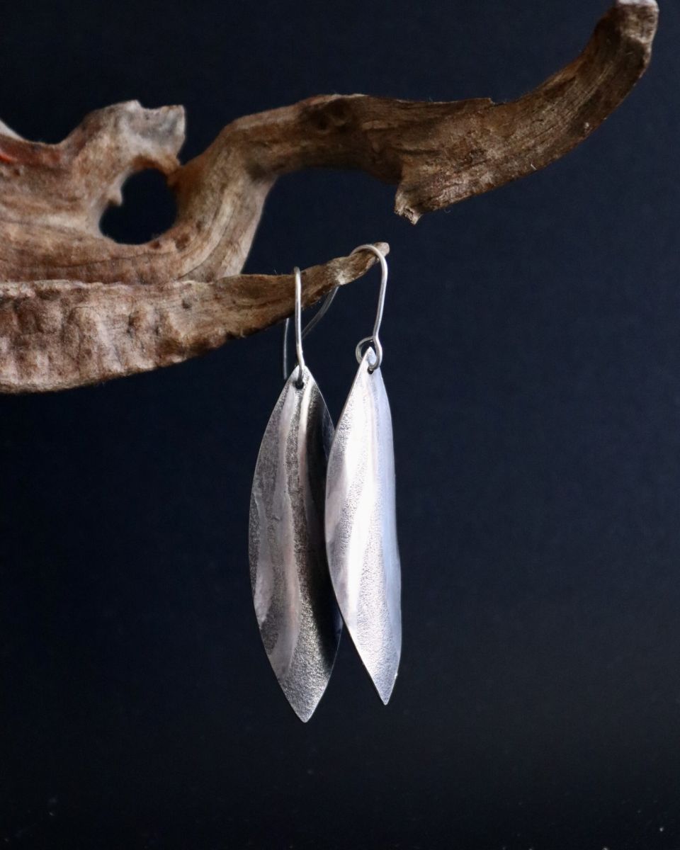 Boucles Elyne, boucles d’oreilles en argent fait main par Maryjou — vue 2