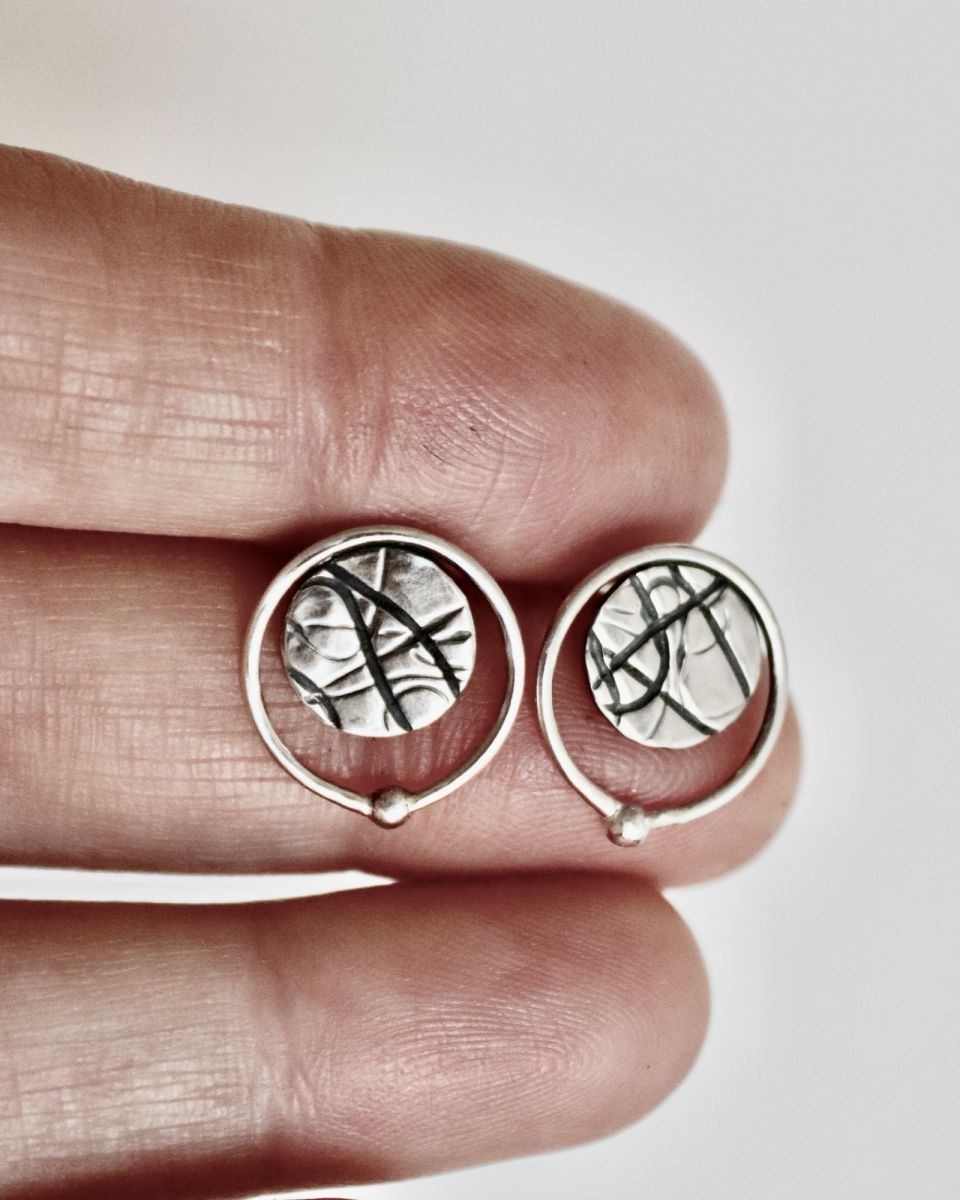 Boucles sentiers 3 Boucles sentiers, boucles d’oreilles en argent fait main par Maryjou — vue 3