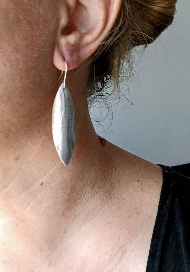 Boucles Elyne, boucles d’oreilles en argent fait main par Maryjou
