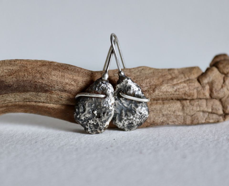 Boucles Roc, boucles d’oreilles en argent fait main par Maryjou — vue 4
