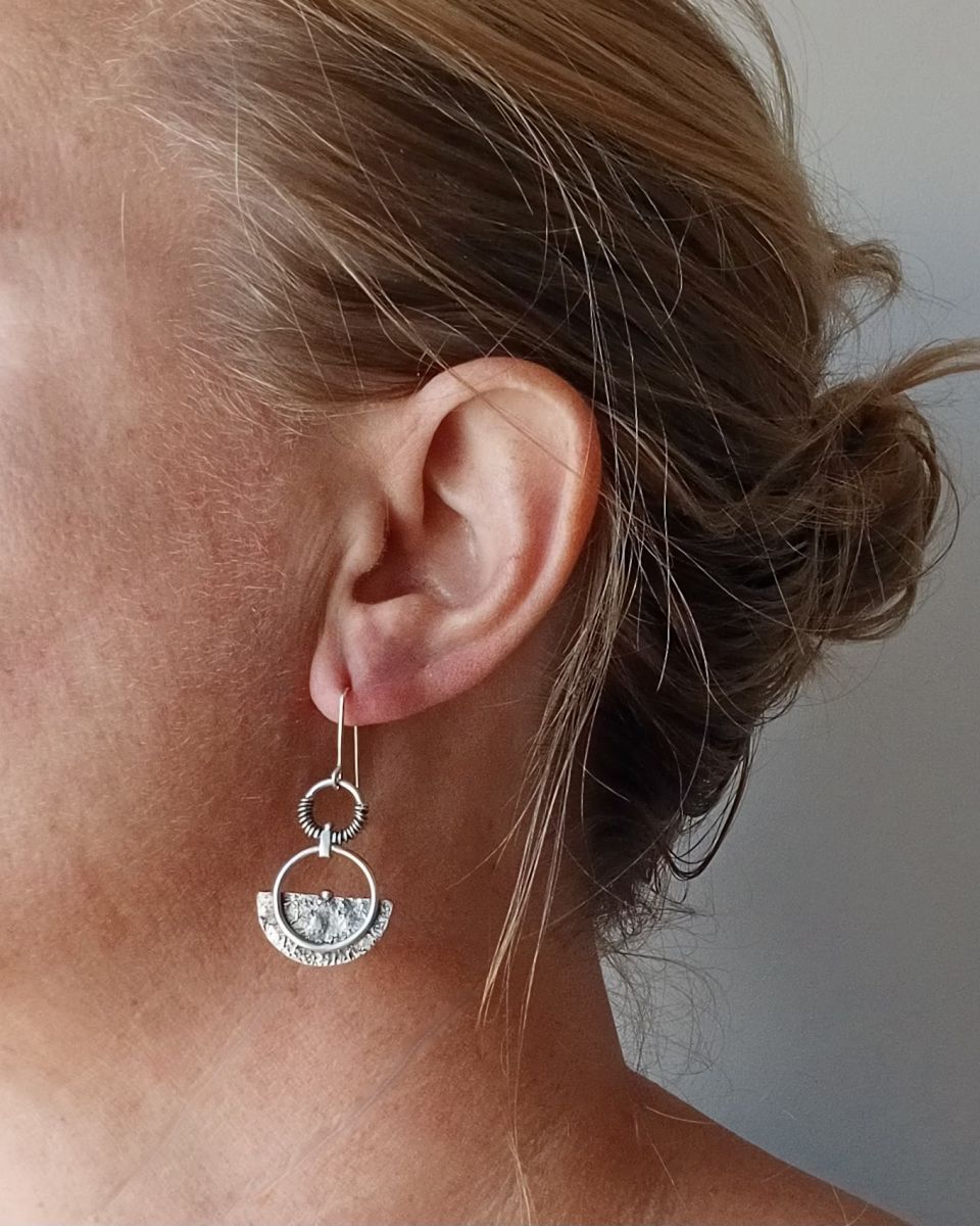 Boucles Equylibre, boucles d’oreilles en argent fait main par Maryjou