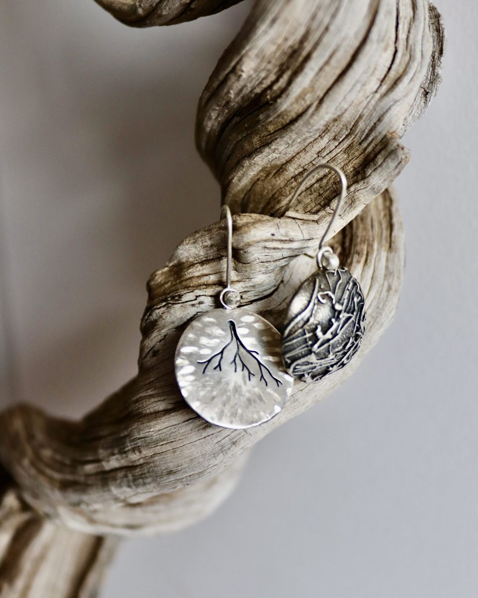 Boucles duelles, boucles d’oreilles en argent fait main par Maryjou — vue 3