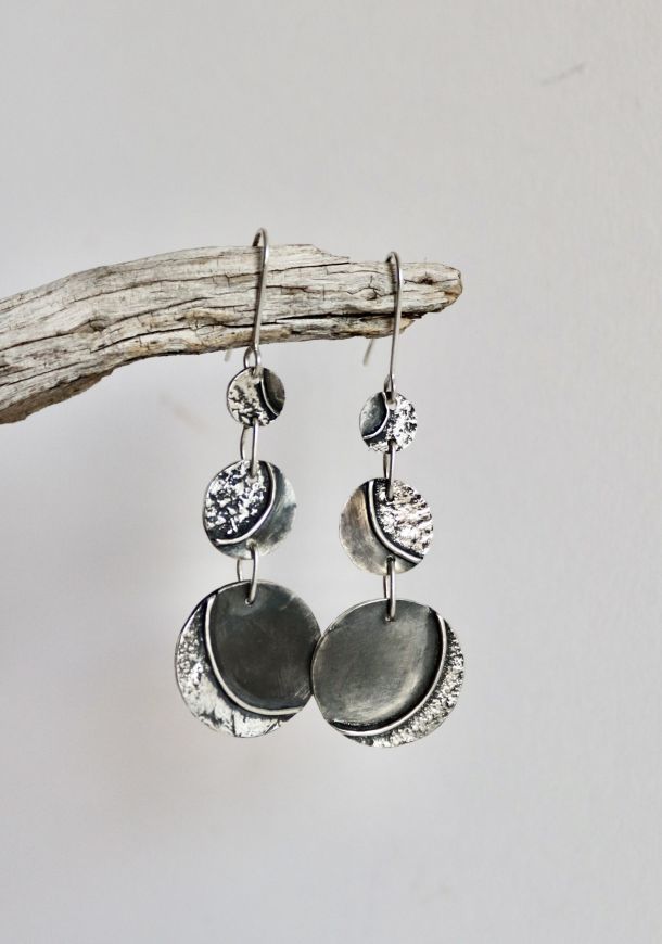 Boucles Lunes, boucles d’oreilles en argent fait main par Maryjou — vue 4