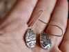 Boucles zébrées, boucles d’oreilles en argent fait main par Maryjou — vue 5