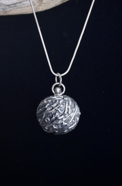 Pendentif 59bcbf24