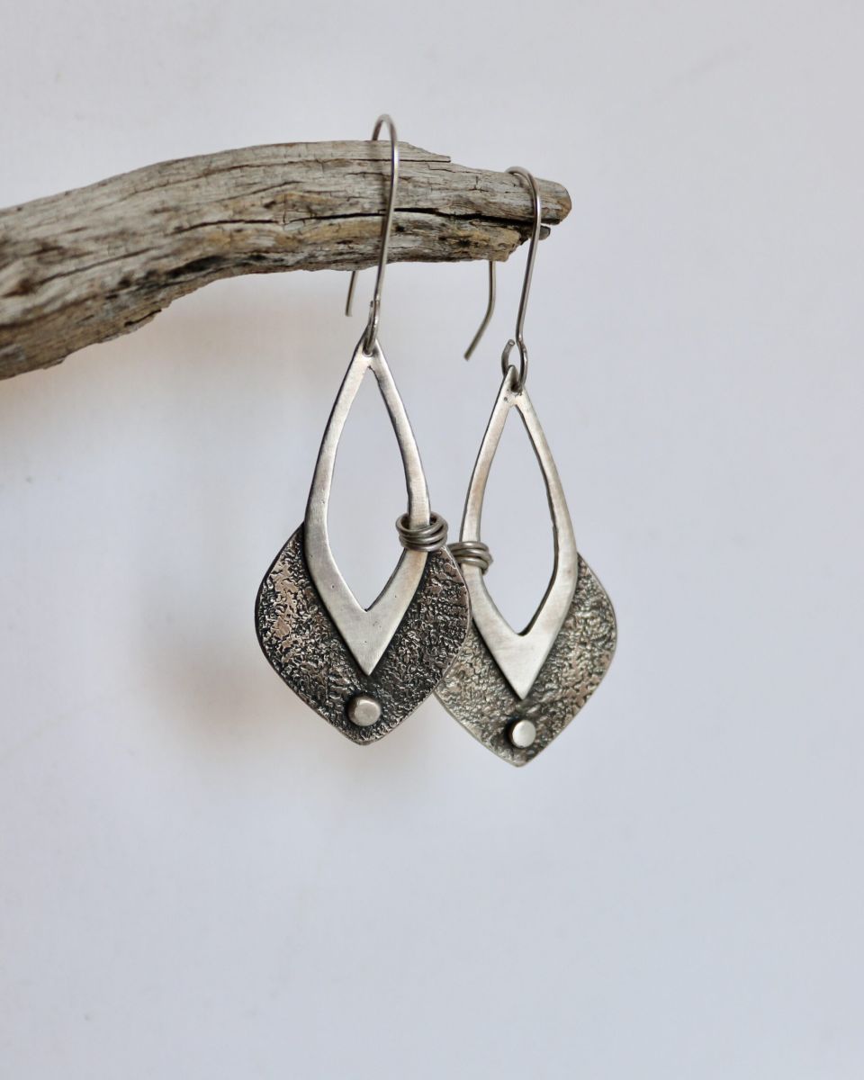 Boucles Arabesques, boucles d’oreilles en argent fait main par Maryjou