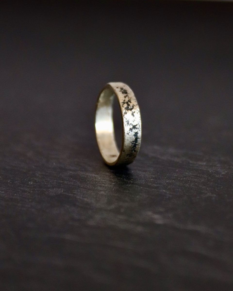 Bague diagonale, bague en argent fait main par Maryjou — vue 2