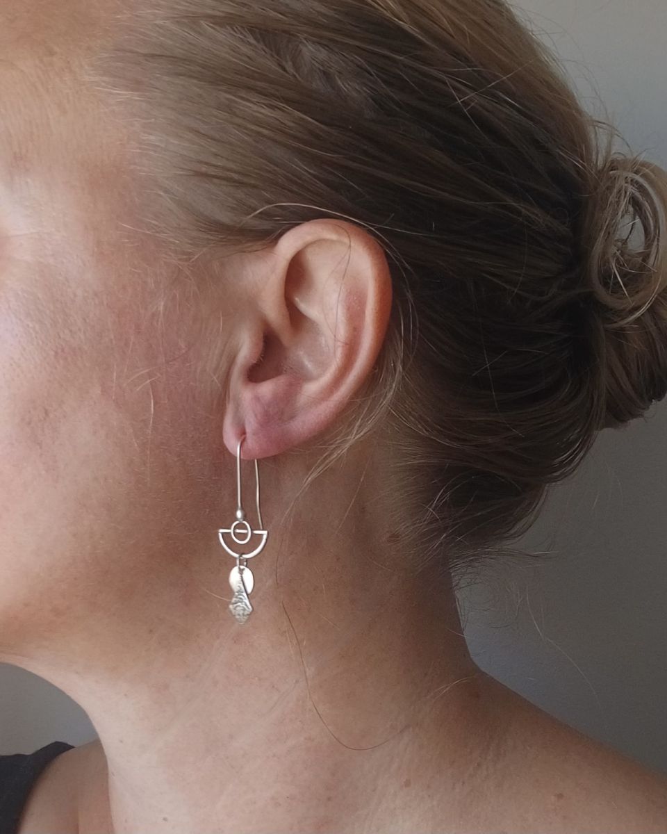 Boucles Naya 4 Boucles Naya, boucles d’oreilles en argent fait main par Maryjou