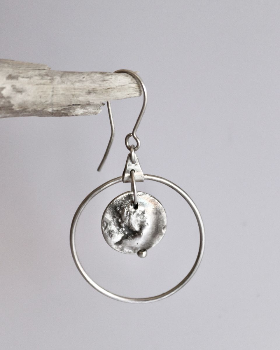Boucles Lunja, boucles d’oreilles en argent fait main par Maryjou — vue 4