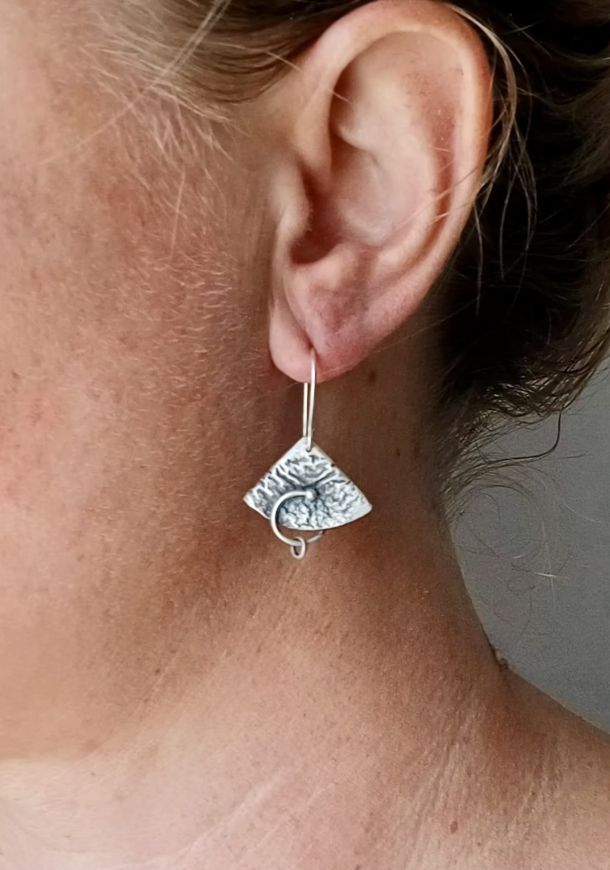 Boucles Orka, boucles d’oreilles en argent fait main par Maryjou