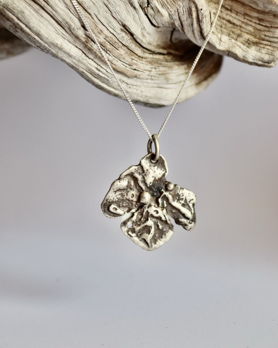 Pendentif Vygne 1 Pendentif Vygne, pendentif en argent fait main par Maryjou