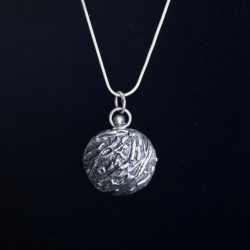 Pendentif b1ceac9f