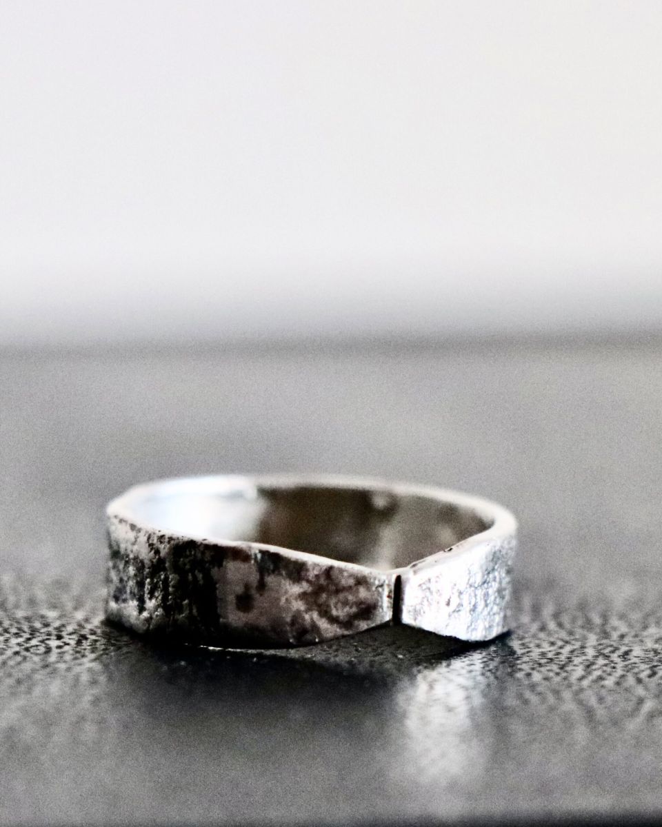 Bague ruban, bague en argent fait main par Maryjou