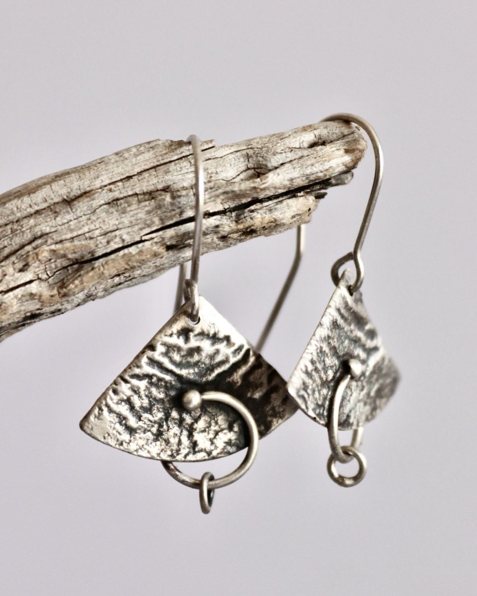 Boucles Orka, boucles d’oreilles en argent fait main par Maryjou — vue 2