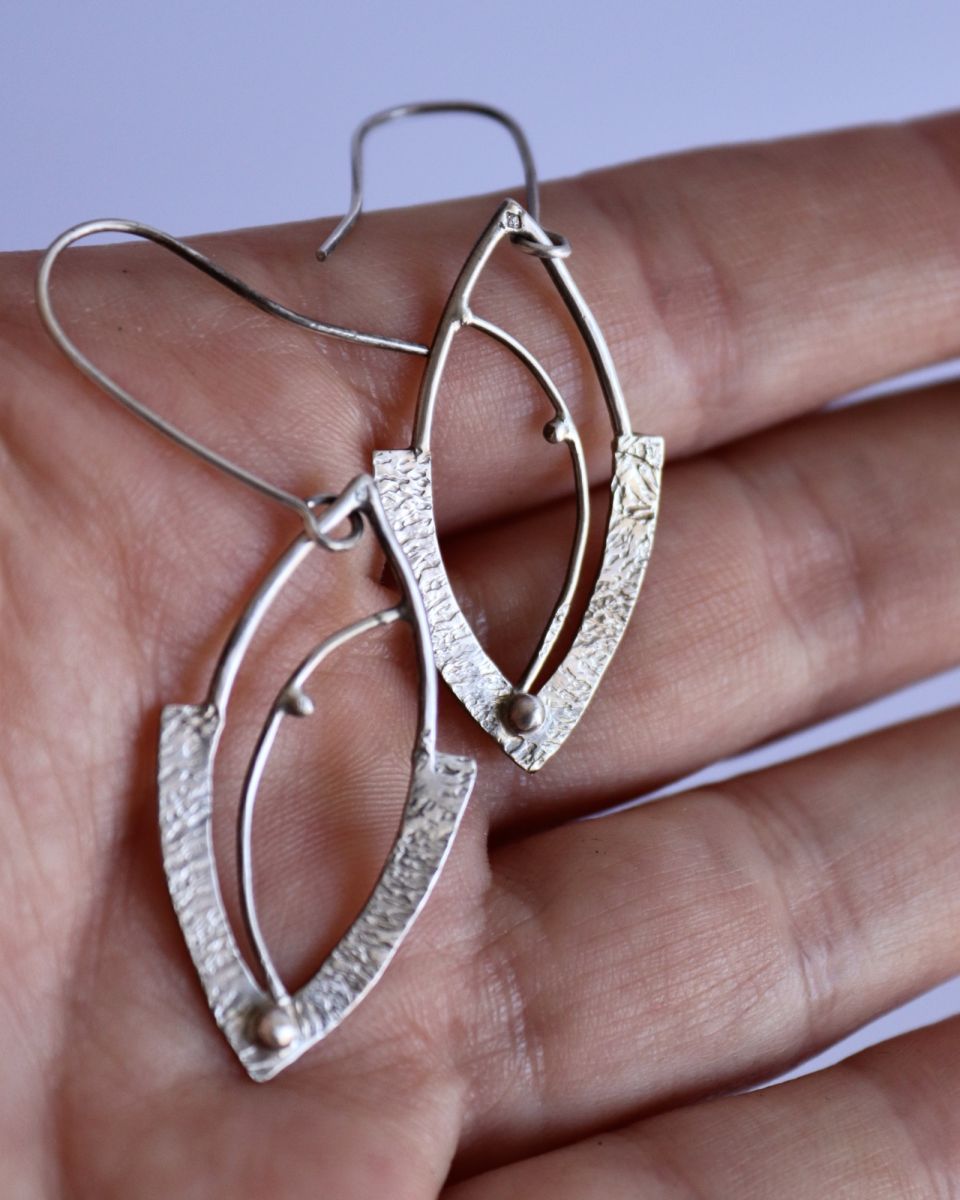 Boucles vela 4 Boucles vela, boucles d’oreilles en argent fait main par Maryjou — vue 4