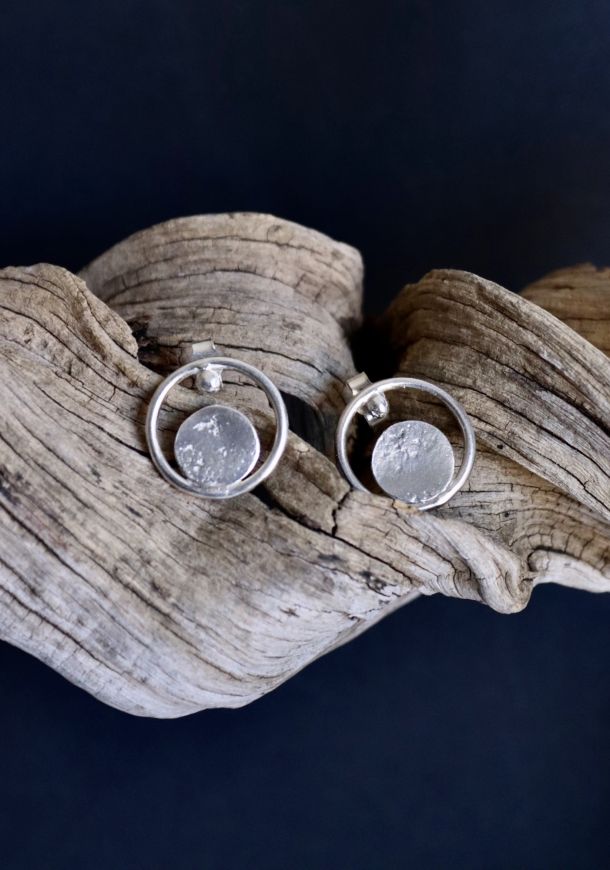 Boucles orbite, boucles d’oreilles en argent fait main par Maryjou