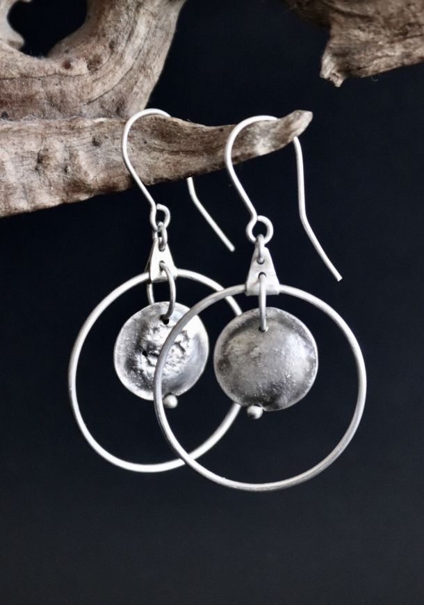 Boucles Lunja, boucles d’oreilles en argent fait main par Maryjou — vue 2