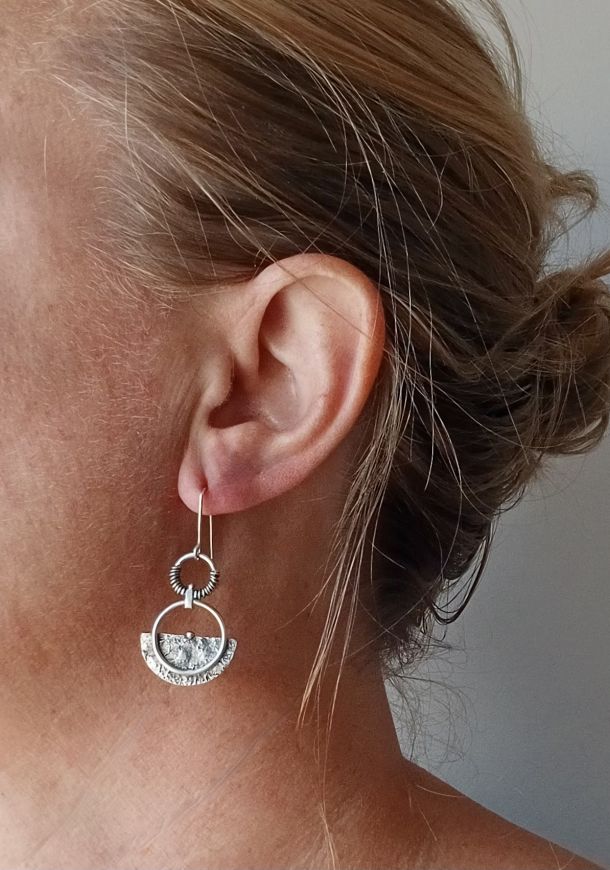Boucles Equylibre, boucles d’oreilles en argent fait main par Maryjou