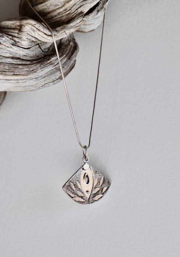 Pendentif Folia, pendentif en argent fait main par Maryjou
