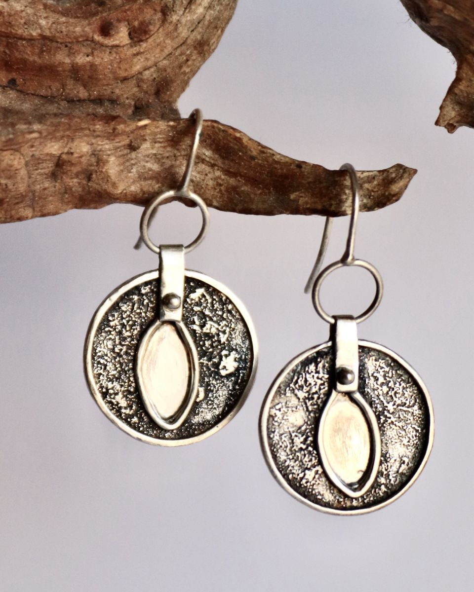 Boucles Phaos, boucles d’oreilles en argent fait main par Maryjou — vue 2