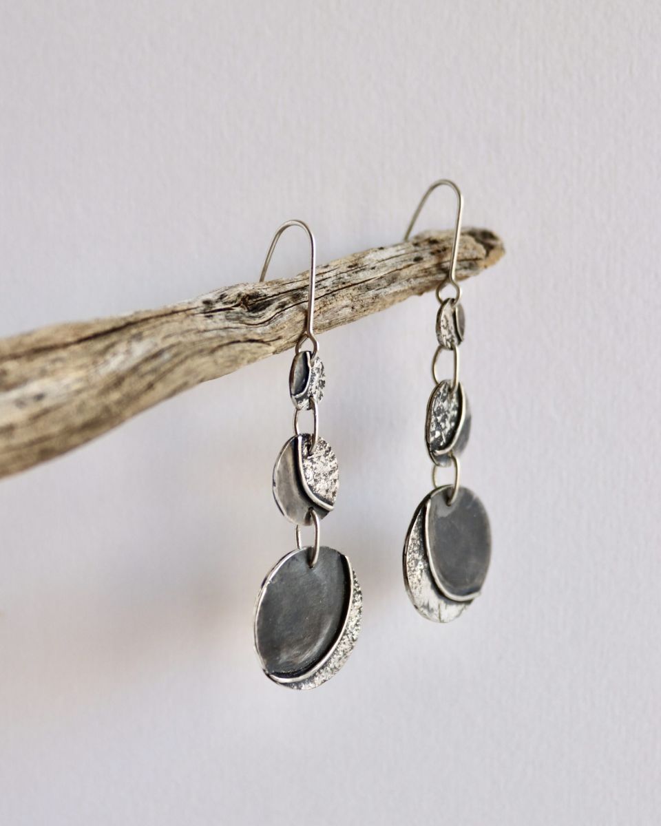 Boucles Lunes, boucles d’oreilles en argent fait main par Maryjou