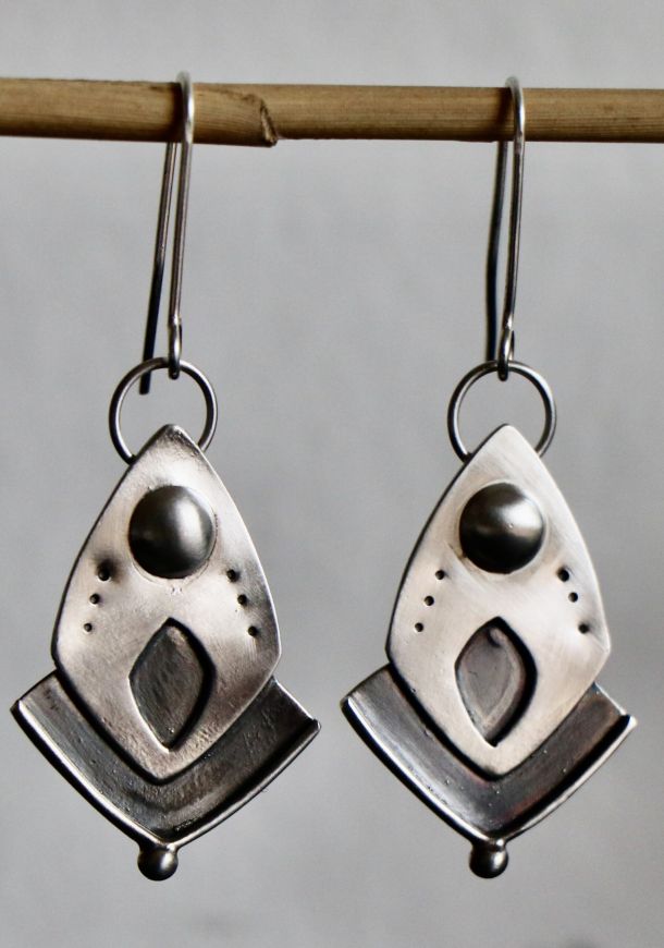 Boucles kuma, boucles d’oreilles en argent fait main par Maryjou
