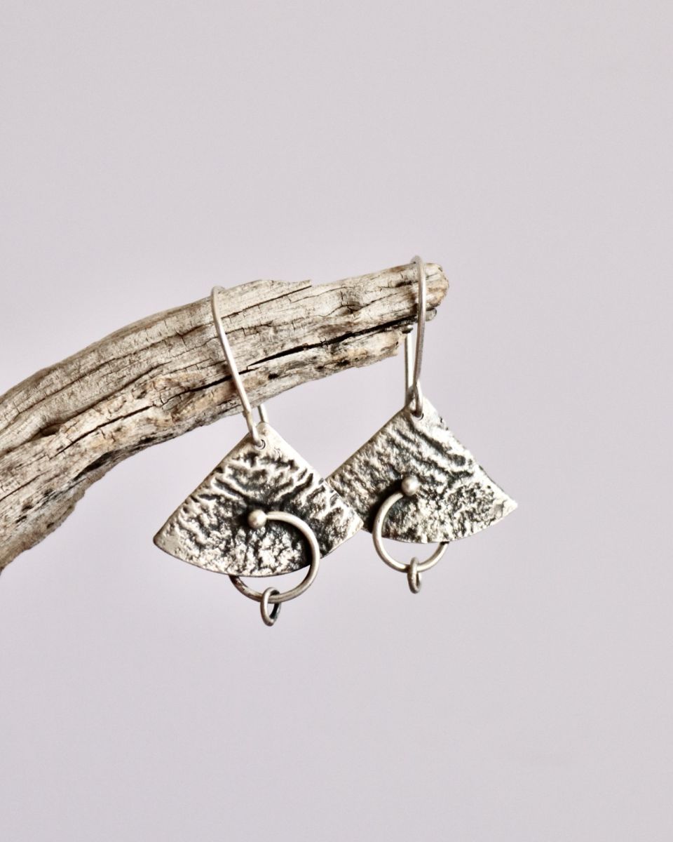 Boucles Orka, boucles d’oreilles en argent fait main par Maryjou — vue 3