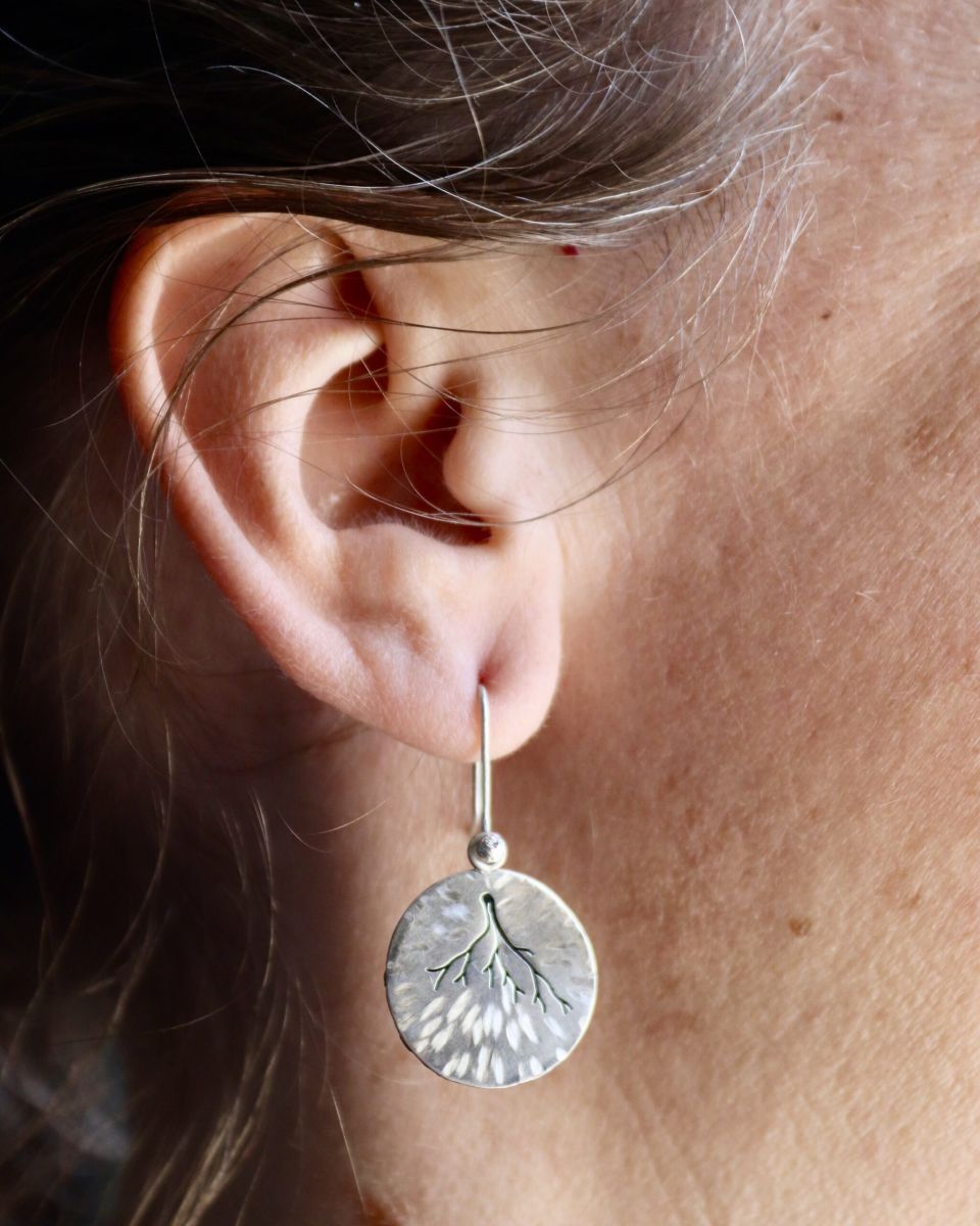 Boucles duelles, boucles d’oreilles en argent fait main par Maryjou — vue 2